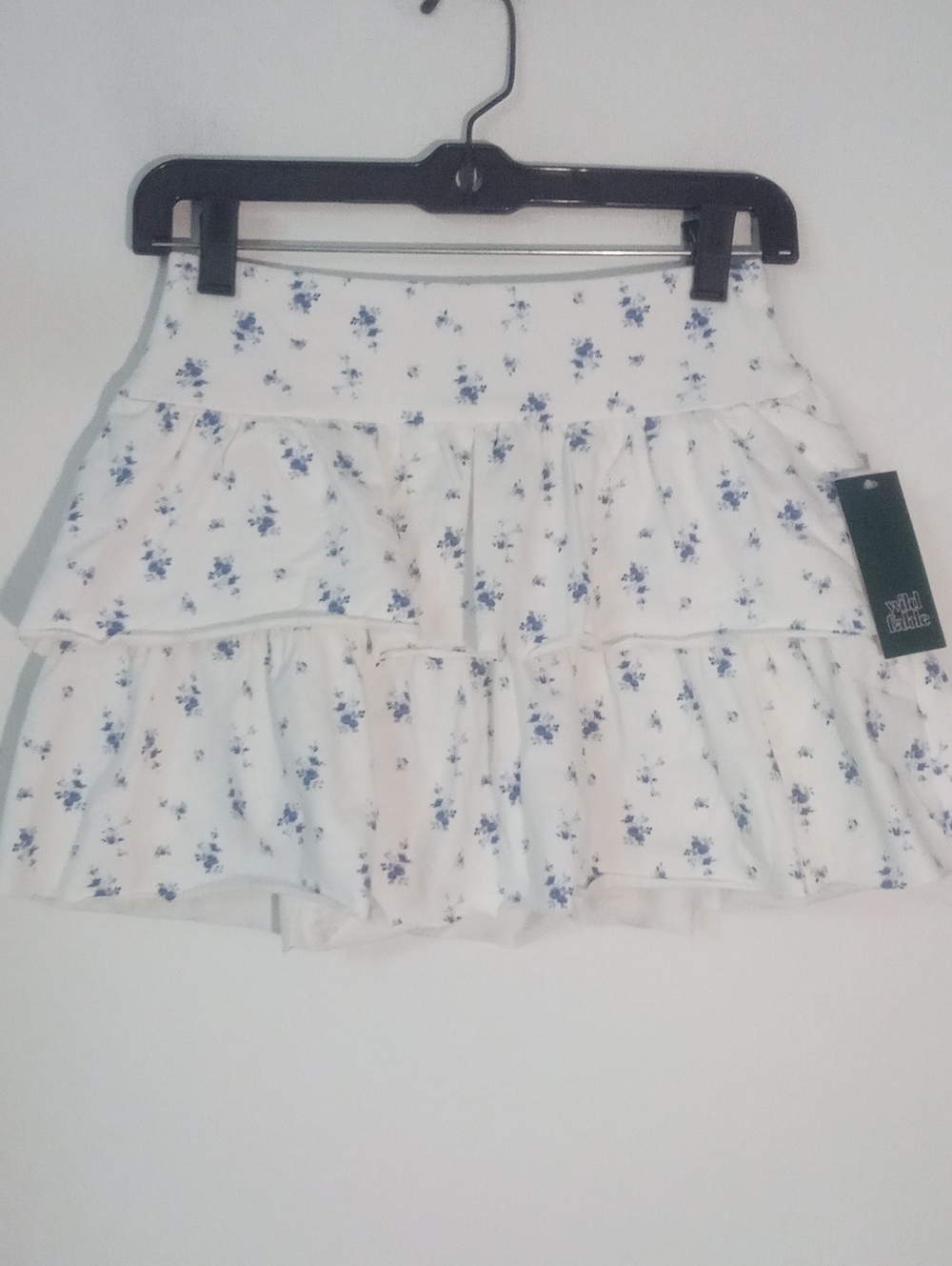 * wild fable White Mini Skirt Blue Floral Print Skort Small NWT Built In Shorts